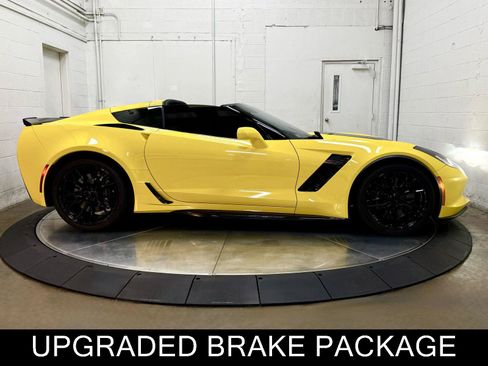 Used 2019 Chevrolet Corvette Z06 RWD image 15
