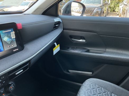 New 2026 Nissan Kicks SV image 34