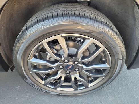 Used 2023 GMC Terrain Denali w/ Black Diamond Edition image 26