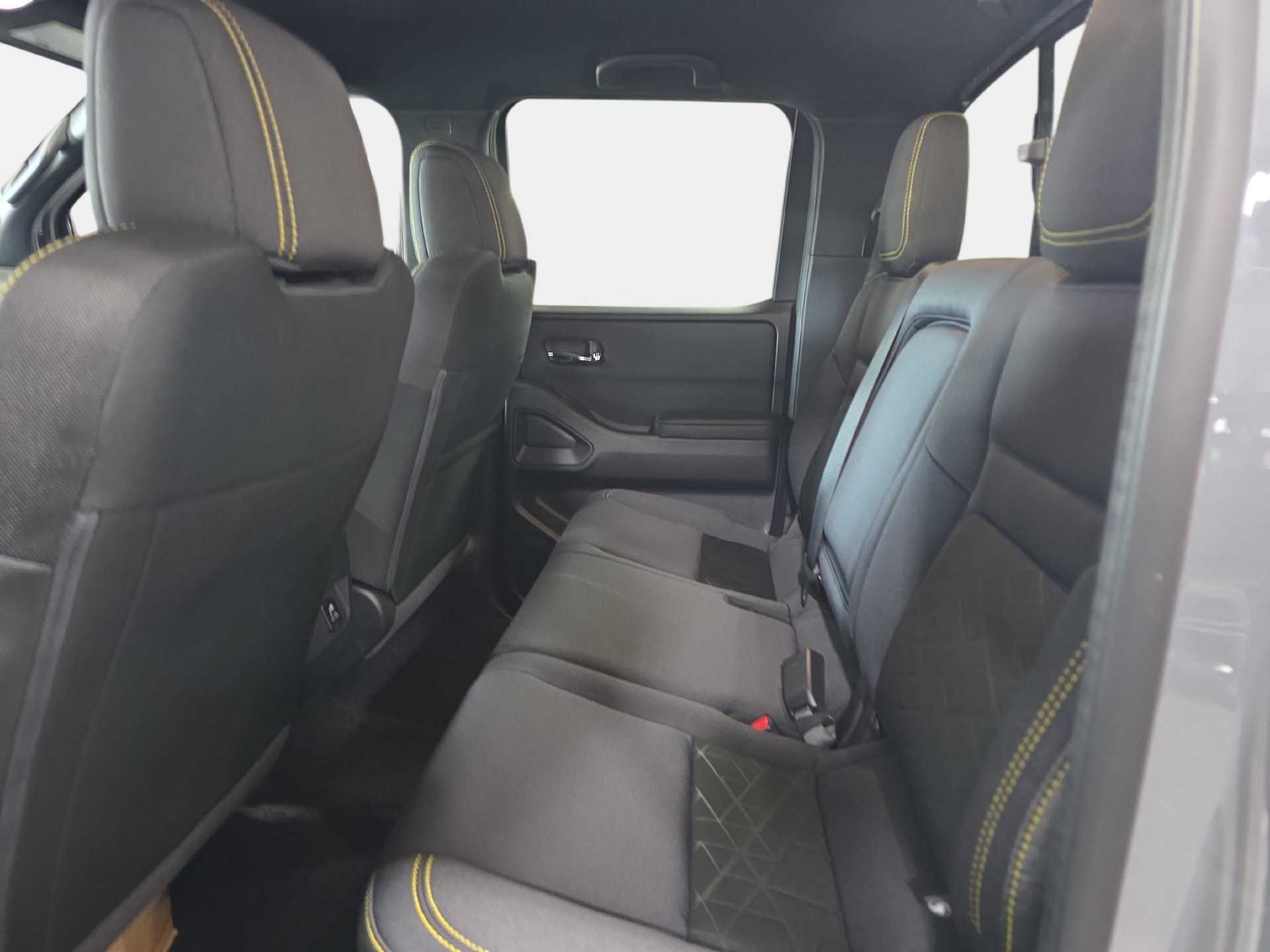 New 2027 Nissan Frontier SV w/ SV Convenience Package AWD/4WD image 13