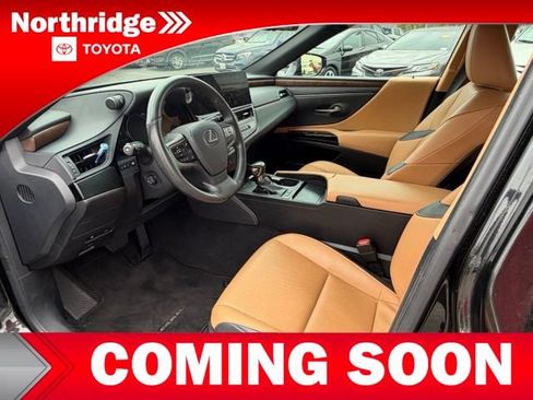 Used 2023 Lexus ES 300h w/ Premium Package FWD image 5