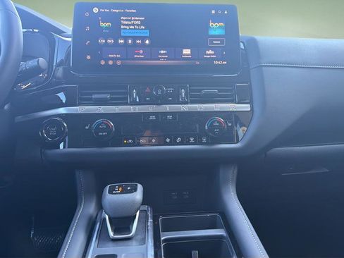 New 2026 Nissan Pathfinder SV AWD/4WD image 8