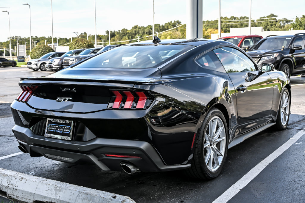 Certified 2025 Ford Mustang GT Premium RWD image 8