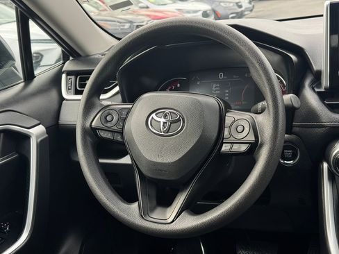 Used 2024 Toyota RAV4 XLE image 17