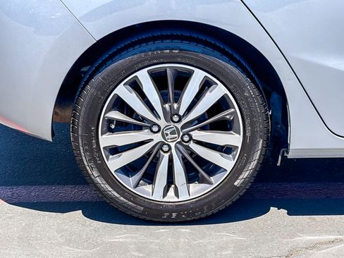 Used 2017 Honda Fit EX-L image 10