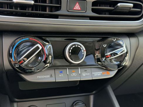 Certified 2023 Hyundai Kona SEL AWD/4WD image 29