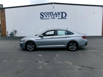 Used 2024 Volkswagen Jetta SE
