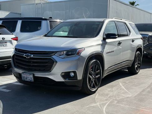 Used 2019 Chevrolet Traverse Premier w/ Redline Edition FWD image 1