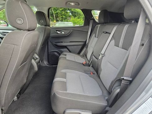 Used 2025 Chevrolet Blazer LT FWD image 25
