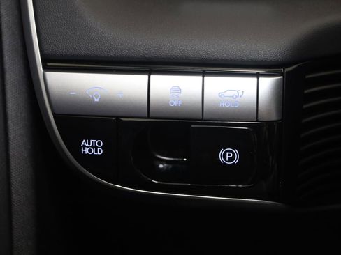 Used 2024 Hyundai Ioniq 5 Limited image 28