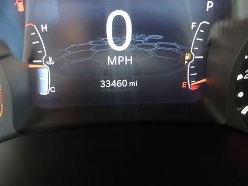 Used 2022 Jeep Compass Latitude FWD image 37