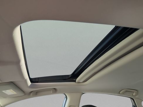 Certified 2020 Honda Civic EX image 28
