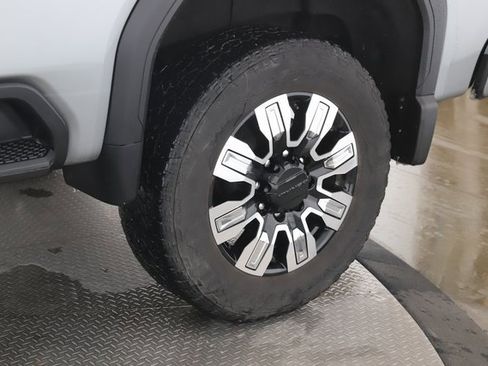 Used 2025 GMC Sierra 2500 Denali w/ Denali Reserve Package image 14