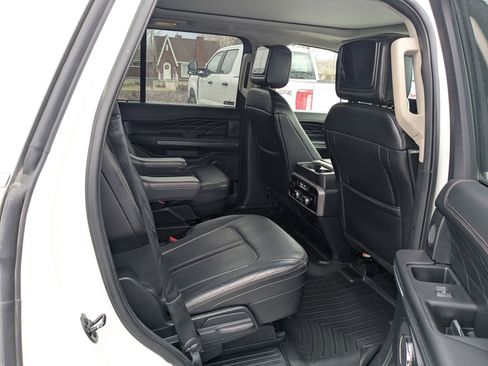 Used 2020 Ford Expedition Platinum image 32