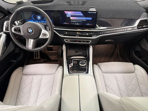 Used 2024 BMW X6 xDrive40i w/ Executive Package image 16