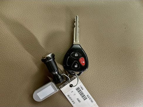 Used 2010 Toyota 4Runner Limited AWD/4WD image 33
