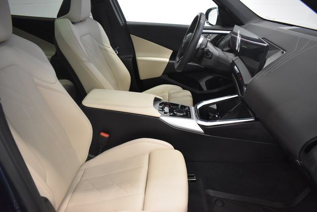 Used 2025 BMW X3 xDrive30i w/ M Sport Package AWD/4WD image 19