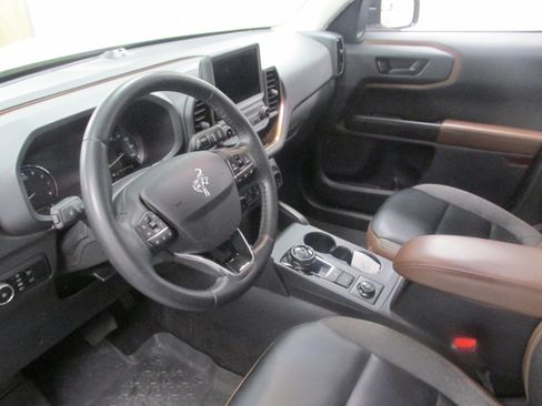 Used 2024 Ford Bronco Sport Outer Banks w/ Tech Package AWD/4WD image 23