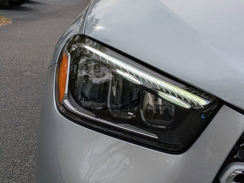 Used 2025 Mercedes-Benz GLE 350 4MATIC image 9