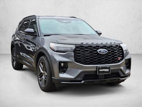 New 2026 Ford Explorer ST w/ Sun And Sound Package image 7