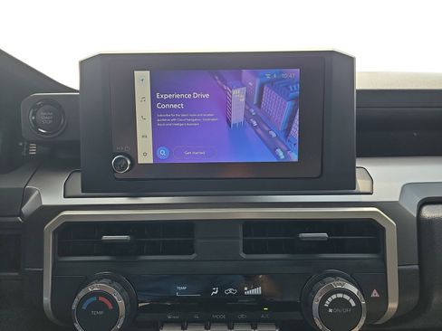 Used 2025 Toyota Tacoma SR5 AWD/4WD image 19