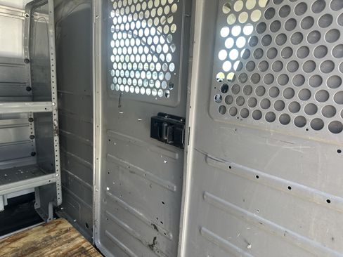 Used 2019 Chevrolet Express 3500 w/ Driver Convenience Package RWD image 30