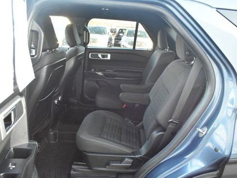 Used 2020 Ford Explorer XLT w/ Comfort Package image 35