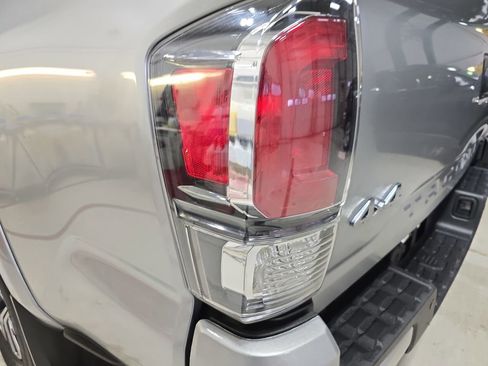 Certified 2022 Toyota Tacoma Limited image 39