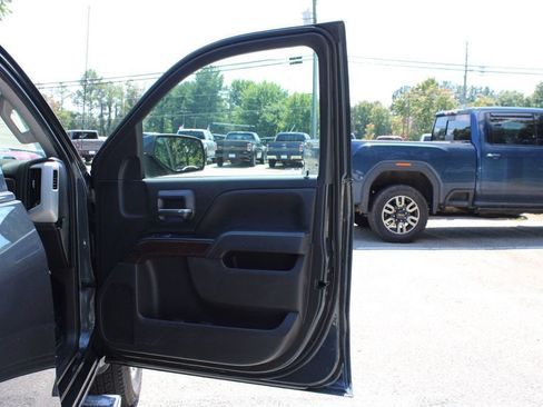 Used 2018 GMC Sierra 1500 SLE w/ SLE Value Package AWD/4WD image 24