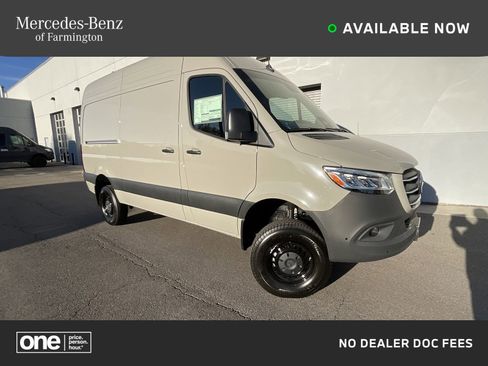 Used 2025 Mercedes-Benz Sprinter 2500 image 1