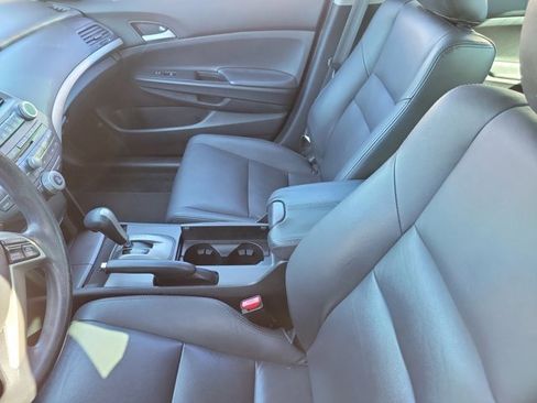 Used 2011 Honda Accord LX-P image 5
