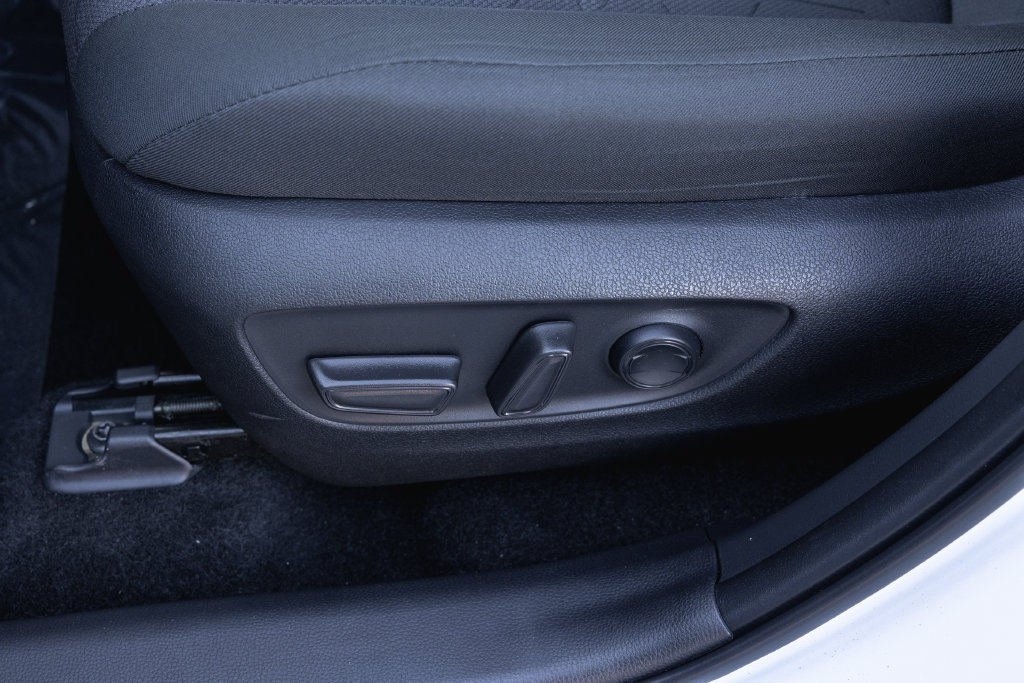 Certified 2024 Toyota RAV4 XLE w/ Convenience Package FWD image 12