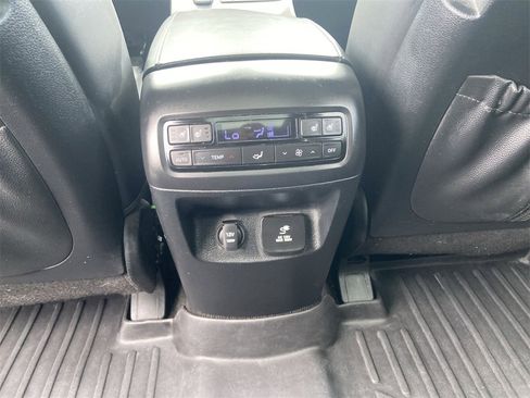 Used 2022 Hyundai Palisade Limited image 22