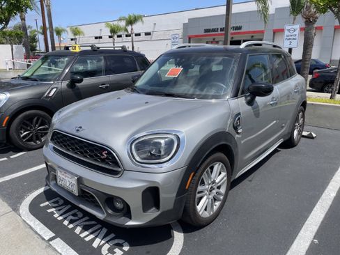 Used 2024 MINI Cooper Countryman S FWD image 1