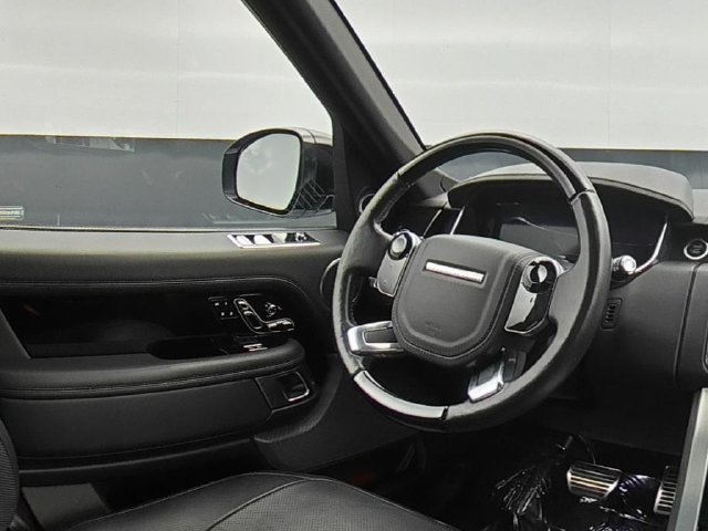 Used 2021 Land Rover Range Rover P525 Westminster Edition LWB AWD/4WD image 31