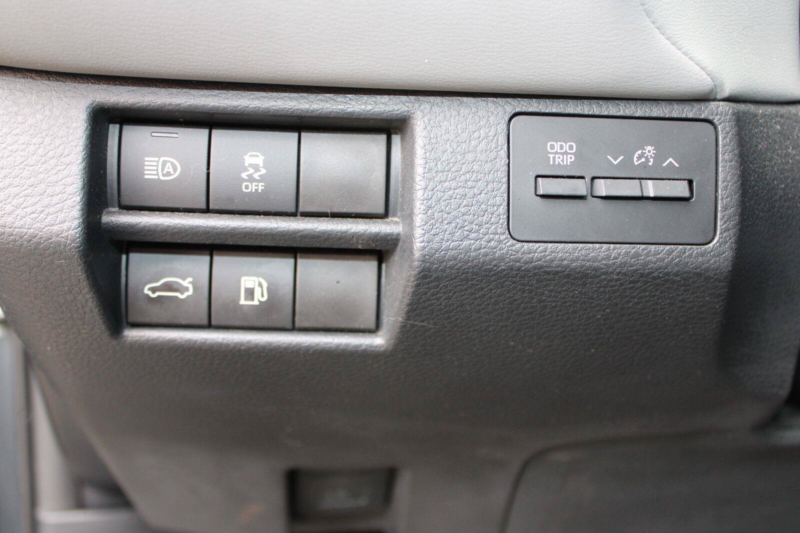 Used 2019 Toyota Avalon XLE FWD image 18