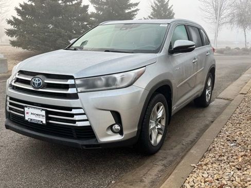 Used 2017 Toyota Highlander Limited image 35