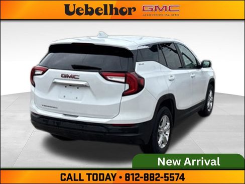 Used 2022 GMC Terrain SLE FWD image 4