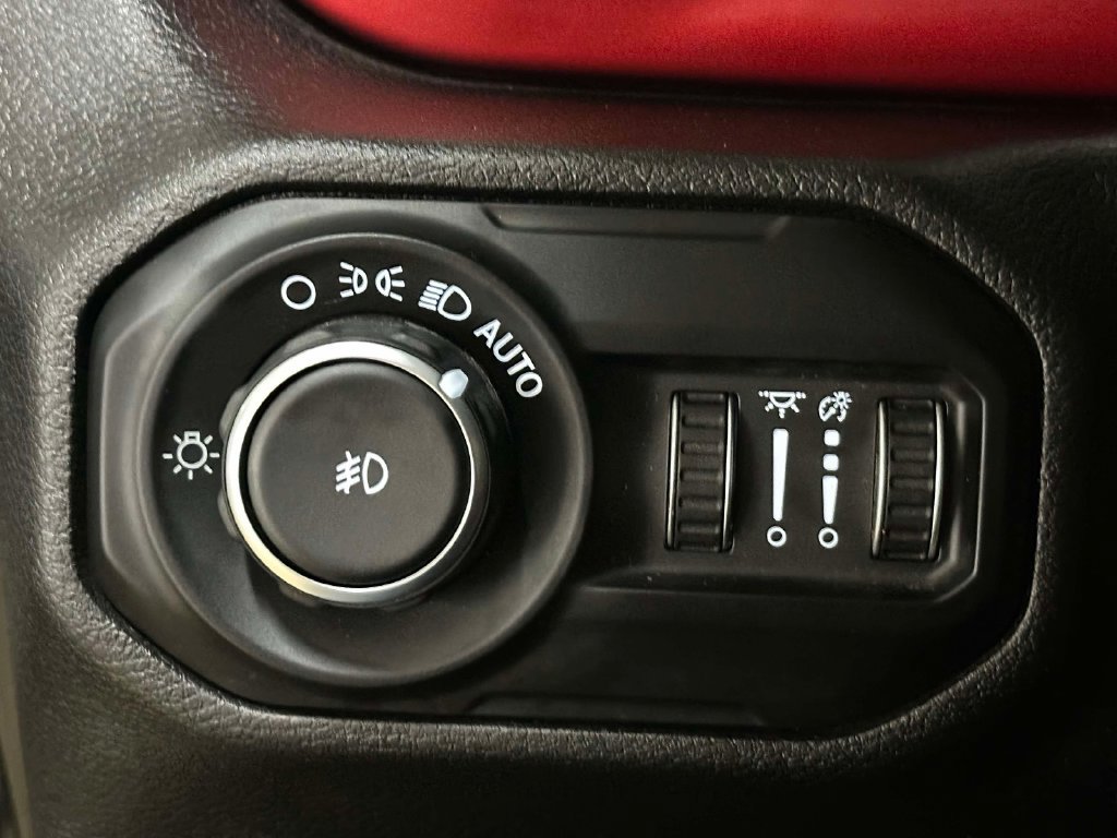 Used 2020 Jeep Wrangler Unlimited Rubicon AWD/4WD image 25
