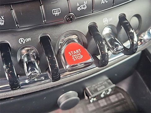 Used 2017 MINI Cooper Clubman S image 21