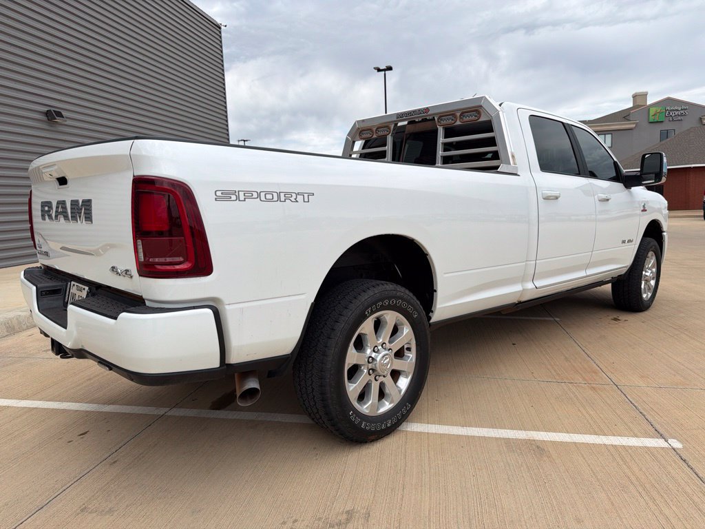 Used 2025 RAM 3500 Laramie AWD/4WD image 3