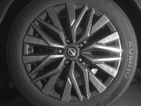 Used 2025 Nissan Altima 2.5 SV image 14