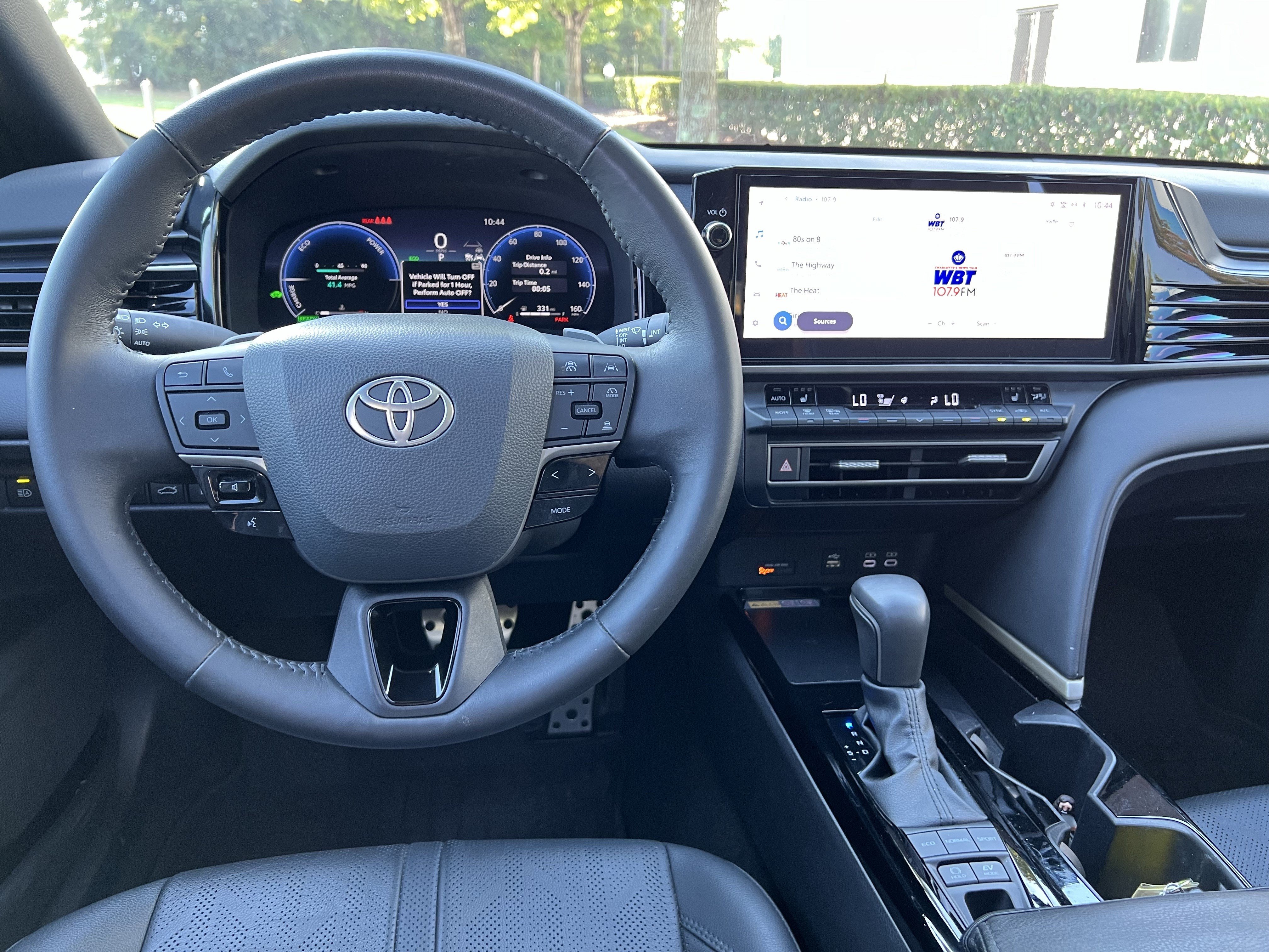 Used 2025 Toyota Camry XSE FWD image 30