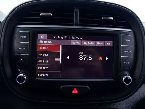 Used 2024 Kia Soul LX FWD image 21