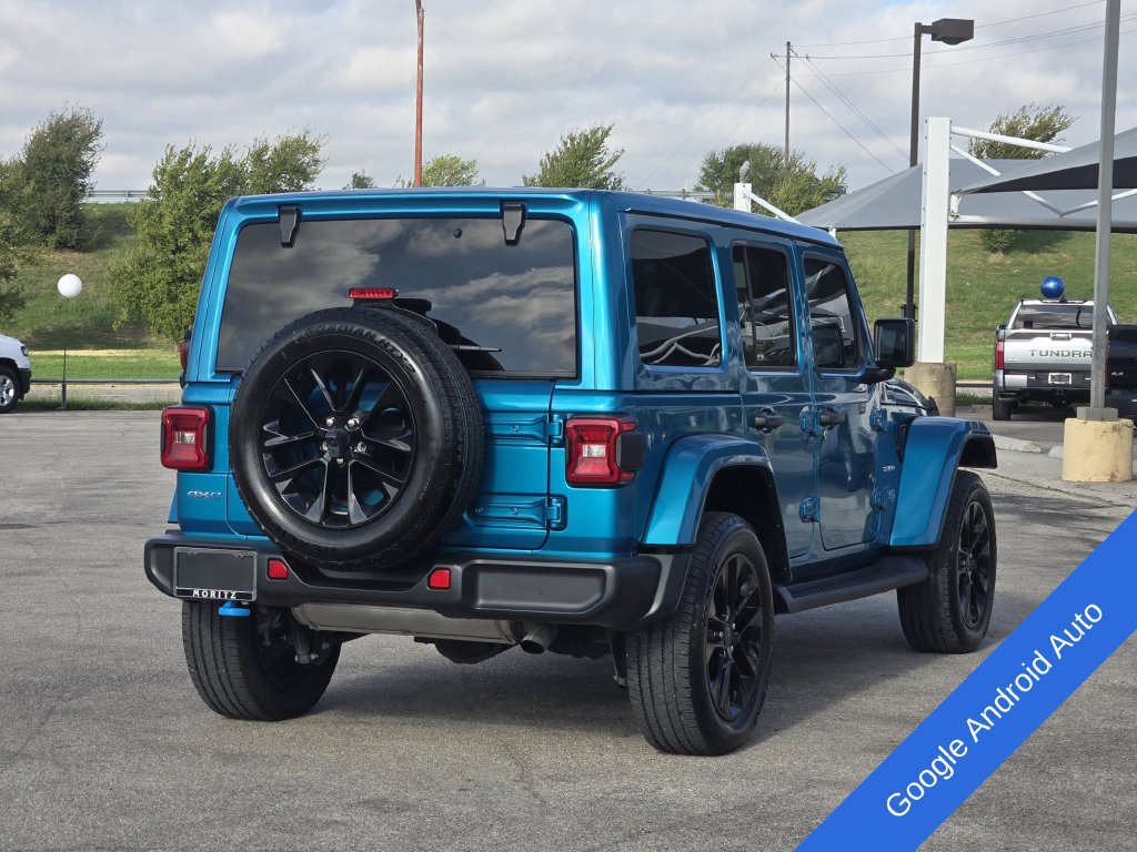 Used 2024 Jeep Wrangler Unlimited Sahara w/ Technology Group AWD/4WD image 8