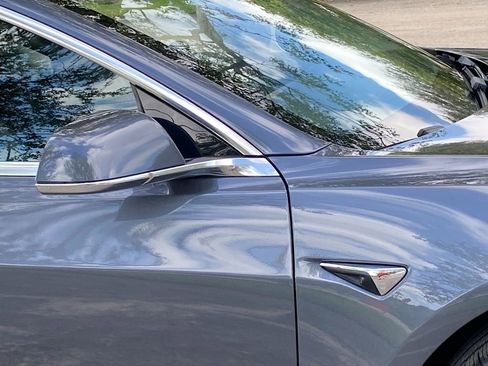 Used 2020 Tesla Model 3 Standard Range Plus image 19