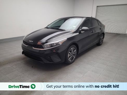 Used 2024 Kia Forte LXS w/ LXS Technology Package FWD image 1