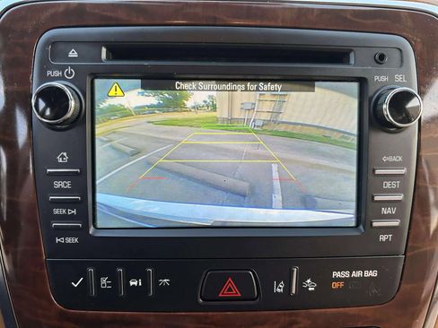 Used 2015 Buick Enclave Leather image 15