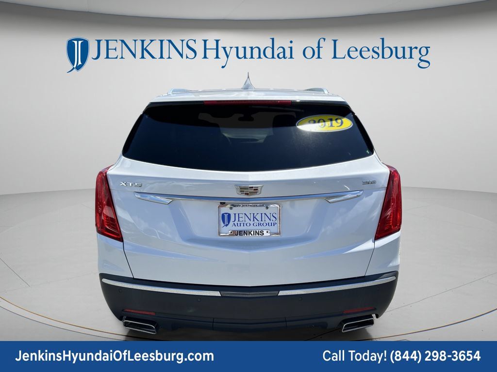 Used 2019 Cadillac XT5 Luxury FWD image 6