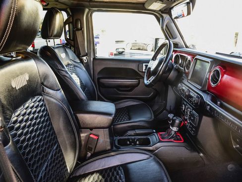 Used 2019 Jeep Wrangler Unlimited Rubicon image 15